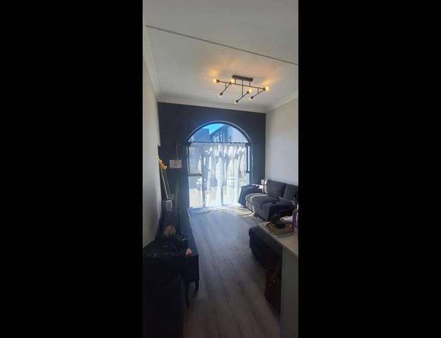 2 BEDROOM PROPERTY TO RENT IN BRACKENFELL SOUTH